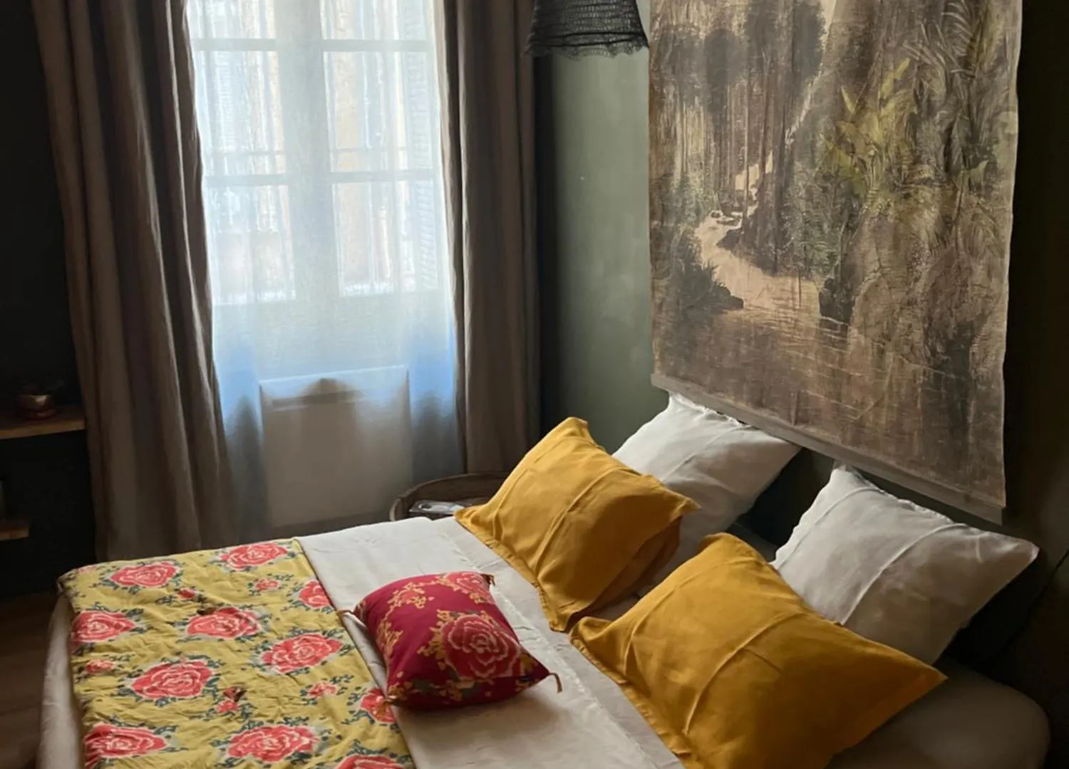 Chambre Style Balinais Aix-en-Provence 0*,  France